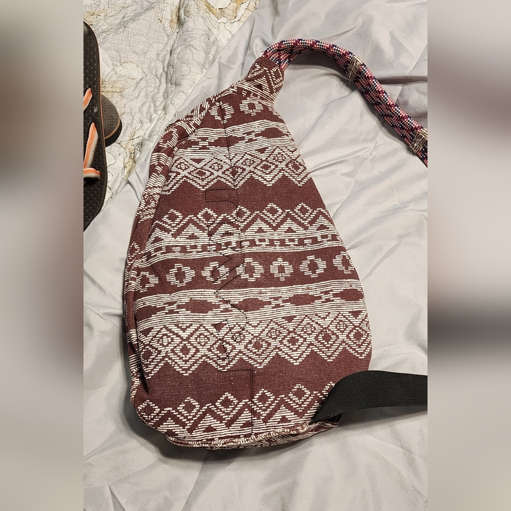 KAVU Red Patterned Bag - Picture 6 of 7